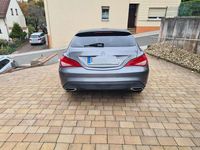 Gebraucht Mercedes CLA200 136 PS (100 kW) 2019 Grau Kombi