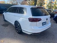 Gebraucht VW Passat Elegance 200 PS (147 kW) 2021 Weiß Kombi