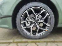 Gebraucht Kia Ceed Spirit 140 PS (102 kW) 2025 Exg experience green m Kleinwagen