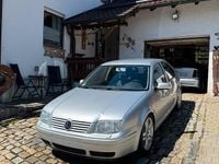 Usata VW Bora 105 CV (77 kW) 2001 Argento Berlina