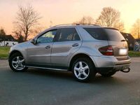 Gebraucht Mercedes ML320 210 PS (154 kW) 2007 Silber SUV