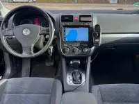 Second-hand VW Jetta 140 CP (102 kW) 2006 Negru Berlinǎ