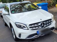 gebraucht Mercedes GLA180 -Panoramadach Schalter Gepflegt