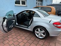 Second-hand Mercedes SLK200 168 CP (123 kW) 2004 Argintiu Cabrio
