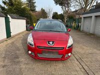 Gebraucht Peugeot 5008 156 PS (114 kW) 2011 Rot Van / Kleinbus