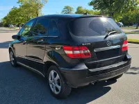 Używany Mercedes B200 140 KM (102 kW) 2005 Czarny Minivan