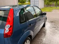 Gebraucht Ford Fiesta 69 PS (50 kW) 2005 Blau Kleinwagen