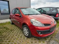 Gebraucht Renault Clio II 63 PS (46 kW) 2005 Rot Limousine