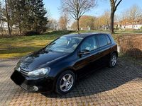 Gebraucht VW Golf VI Team 122 PS (89 kW) 2011 Schwarz Kleinwagen