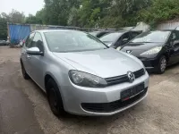 Second-hand VW Golf VII Trendline 105 CP (77 kW) 2012 Argintiu Berlinǎ