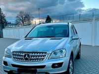 Gebraucht Mercedes ML320 224 PS (164 kW) 2007 Silber SUV