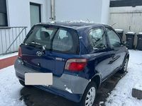 Gebraucht Toyota Yaris 68 PS (50 kW) 1999 Blau Limousine