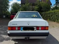 Gebraucht Mercedes 190 75 PS (55 kW) 1990 Weiß Limousine