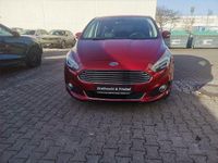 Gebraucht Ford S-MAX Titanium 209 PS (153 kW) 2016 Rot Van / Kleinbus