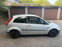Gebraucht Ford Fiesta 60 PS (44 kW) 2006 Silber Kleinwagen