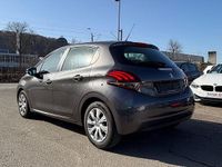 Gebraucht Peugeot 208 Active 82 PS (60 kW) 2019 Kleinwagen