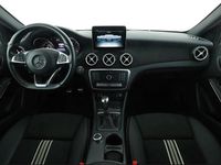 Gebraucht Mercedes A180 122 PS (89 kW) 2017 Weiß Kleinwagen