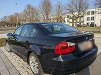 Gebraucht BMW 320 Advantage 177 PS (130 kW) 2008 Schwarz Limousine