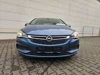 Gebraucht Opel Astra Edition 95 PS (69 kW) 2016 Azur blau (m2) Limousine