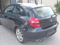 Gebraucht BMW 118 143 PS (105 kW) 2009 Schwarz Kleinwagen