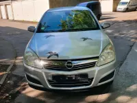 Gebraucht Opel Astra 90 PS (66 kW) 2007 Silber Limousine