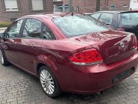 Gebraucht Fiat Linea Dynamic 120 PS (88 kW) 2009 Rot Limousine