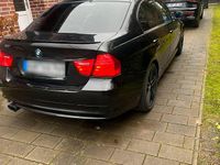 Gebraucht BMW 325 218 PS (160 kW) 2009 Schwarz Limousine