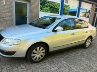 Second-hand VW Passat 115 CP (84 kW) 2005 Argintiu Berlinǎ