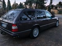 Gebraucht Mercedes 200 137 PS (100 kW) 1994 Grau Kombi