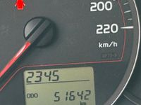 Gebraucht Toyota Yaris 69 PS (50 kW) 2014 Grau Kleinwagen