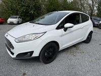 Gebraucht Ford Fiesta Trend 100 PS (73 kW) 2016 Weiss Kleinwagen