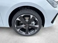 Neu Cupra Leon 204 PS (150 kW) 2025 Weiß Limousine