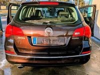 Gebraucht Opel Astra 140 PS (102 kW) 2012 Braun Kombi