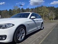 Gebraucht BMW 520 Performance 190 PS (139 kW) 2015 Weiß Kombi
