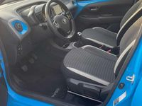 Gebraucht Toyota Aygo 72 PS (52 kW) 2020 Blau Kleinwagen