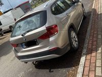 Gebraucht BMW X1 143 PS (105 kW) 2011 Grau SUV