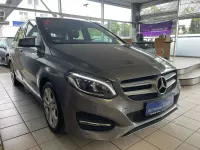 Gebraucht Mercedes B200 Urban 156 PS (114 kW) 2015 Grau Kleinwagen
