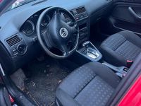 Gebraucht VW Bora 101 PS (74 kW) 2001 Rot Limousine