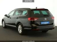 Gebraucht VW Passat Business 150 PS (110 kW) 2022 Schwarz Kombi