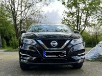 gebraucht Nissan Qashqai N-Connecta Automatik mit AHK 8fach bereift