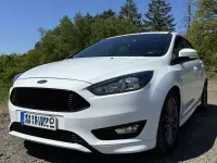 Gebraucht Ford Focus ST-Line 125 PS (91 kW) 2017 Weiß Limousine