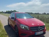 Gebraucht Mercedes A180 122 PS (89 kW) 2014 Rot Kleinwagen
