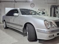 Gebraucht Mercedes E270 Elegance 173 PS (127 kW) 2000 Silber Limousine
