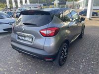 Gebraucht Renault Captur Intens 90 PS (66 kW) 2016 Grau kng + schwarz gne (metallic) SUV