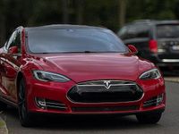 Gebraucht Tesla Model S 269 kW (367 PS) 2014 Rot Kleinwagen