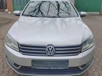 Gebraucht VW Passat 140 PS (102 kW) 2012 Silber Kombi