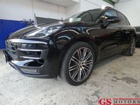 Gebraucht Porsche Macan Turbo Performance Package 441 PS (324 kW) 2017 Tiefschwarzmetallic SUV