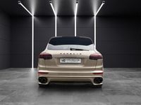 Gebraucht Porsche Cayenne Turbo S 570 PS (419 kW) 2016 Gold SUV