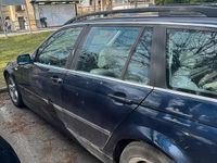 Gebraucht BMW 320 170 PS (125 kW) 2002 Blau Kombi