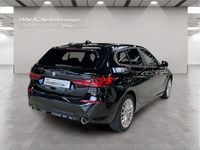Gebraucht BMW 120 Advantage 190 PS (139 kW) 2022 Schwarz Kleinwagen